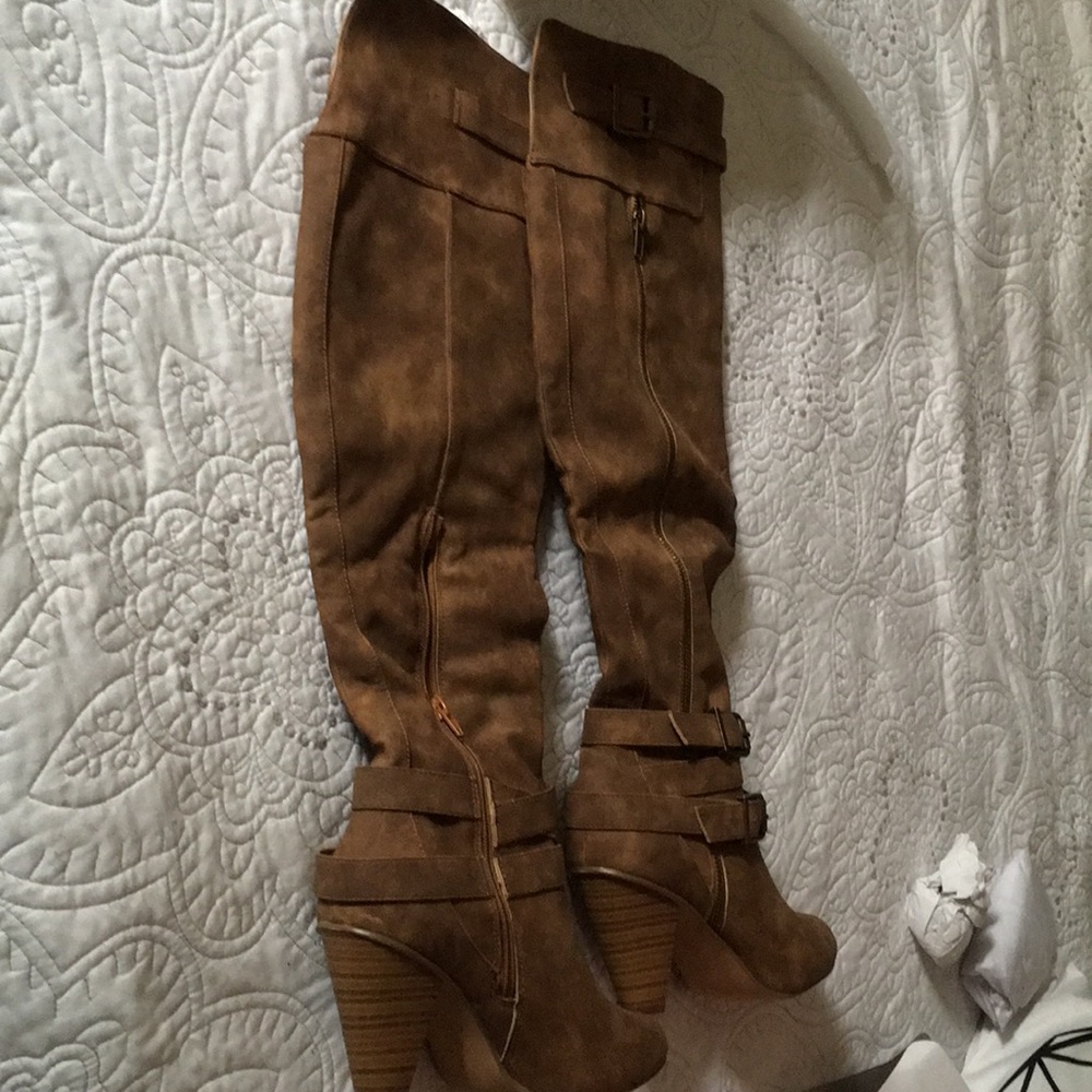 Botas altas - Picture 3 of 3